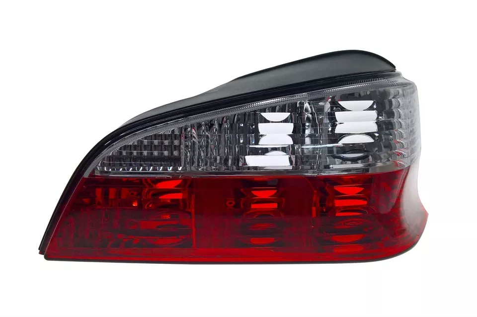 Pair of CRYSTAL RED CLEAR REAR TAIL LIGHTS to fit PEUGEOT 106 96- — 第 3/3 张图片