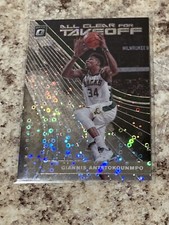 2019-20 Optic Giannis Antetokounmpo All Clear For Takeoff Fast Break Holo Prizm