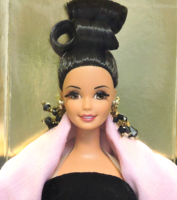 Escada Barbie 15948 Fashion Designer LE NRFB 1996 Stand Lashes