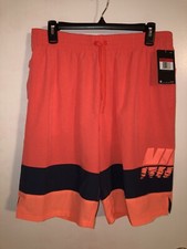 NWT Nike Men's Size Large Swim Trunks NESSB502-631