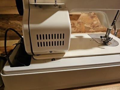 ママさん専用 NECCHI Sewing Machine [Model 884FB] w/ Foot Pedal & Case