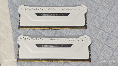CORSAIR 16 GB (2 x 8 GB) DDR4 3200 MHz Desktop-Speicher-RAM-Module