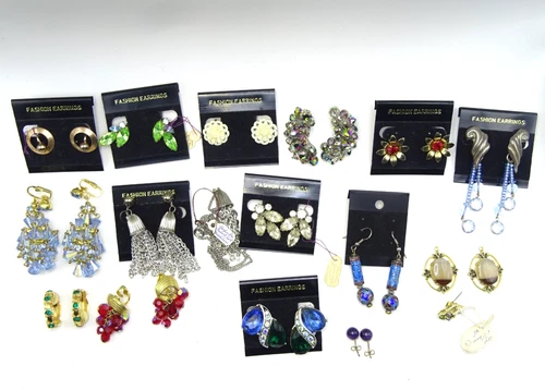 (x16) Vtg. Costume Jewelry Rhinestone Earring Box Lot - NO RESERVE!! (5)