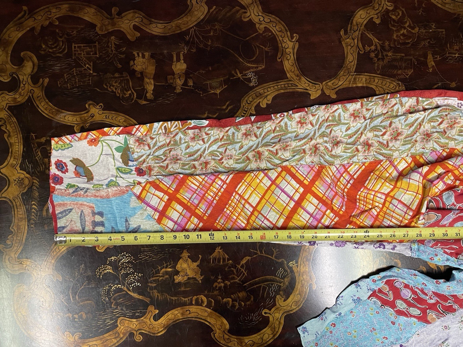 VTG Sacred Threads Patchwork Pull on Wide Leg Pan… - image 10