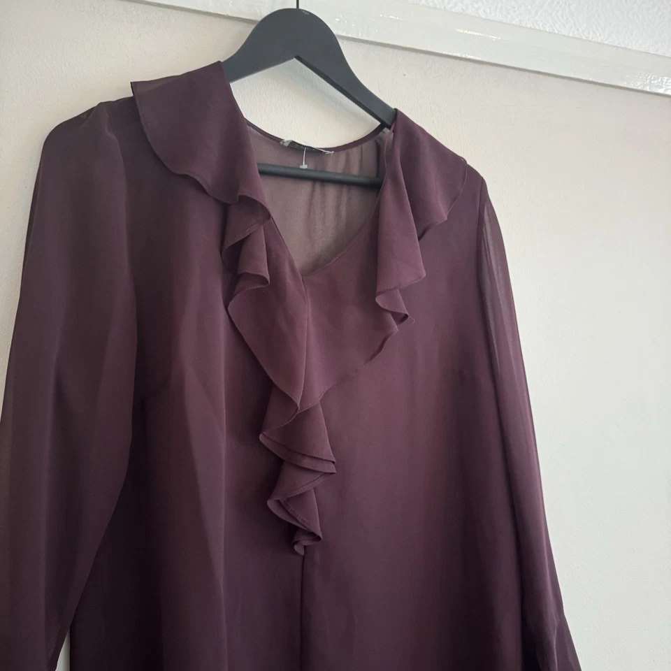 Soon Size 12 Purple Ruffle Floaty 3/4 Sleeve Sheer V Neck Top W3 - Image 4 of 4
