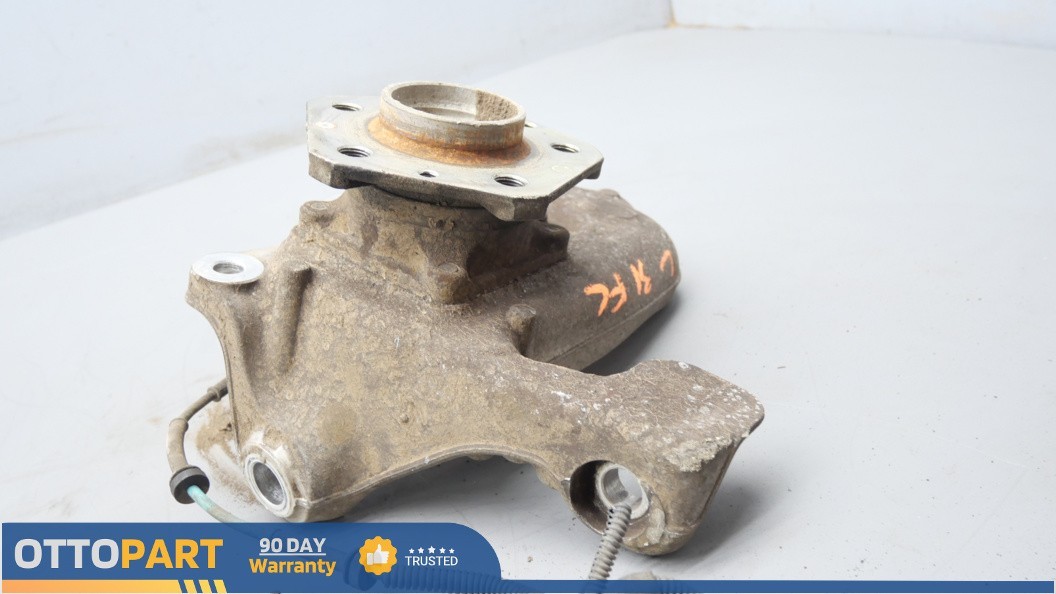 2003-2008 Maserati Quattroporte M139 Front Left Spindle Knuckle Hub Carrier OEM