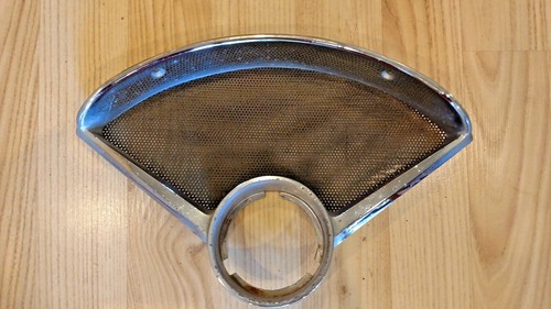 1955-56 Vintage Chevrolet Speaker Cover - Bild 1 von 4