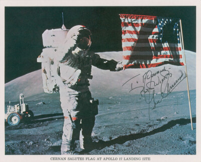GENE CERNAN signiertes 'Flag' Foto - Apollo 17 'Last Man on the Moon' Reprint