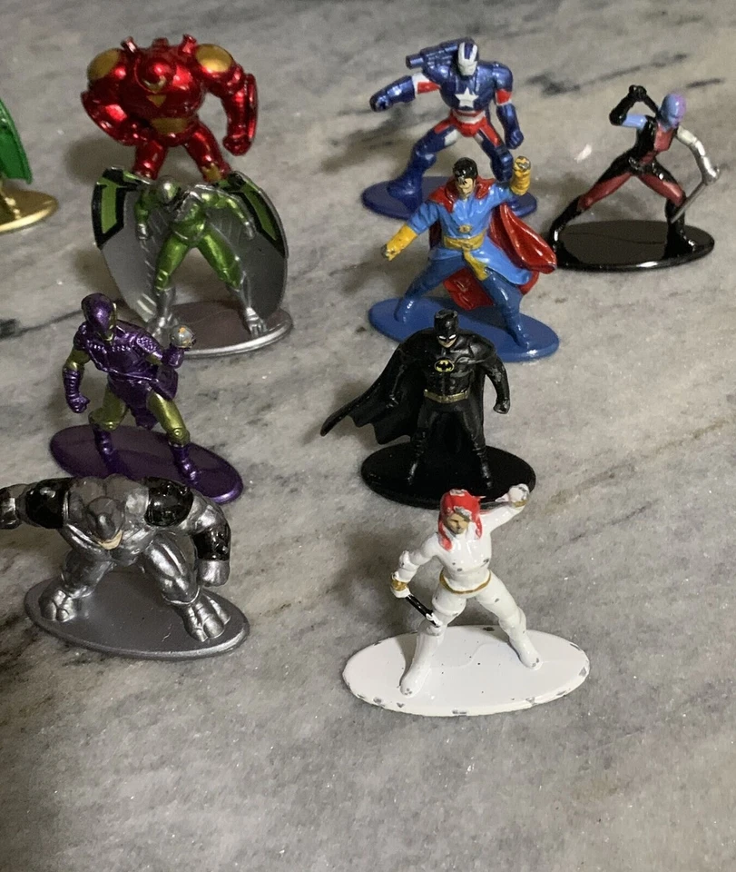 Jada Toys Marvel Nano Metalfigs Mini-Figures Die Cast Metal Lot of 17 Figures - Image 3 of 4