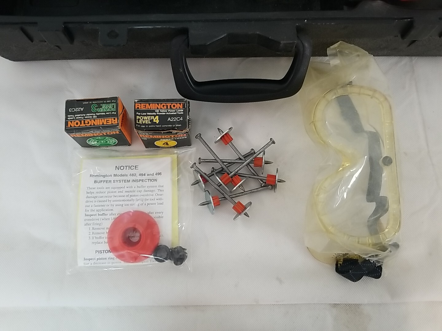 494 remington Ramset MasterShot Powder Actuated Fastening Tool W/ Case