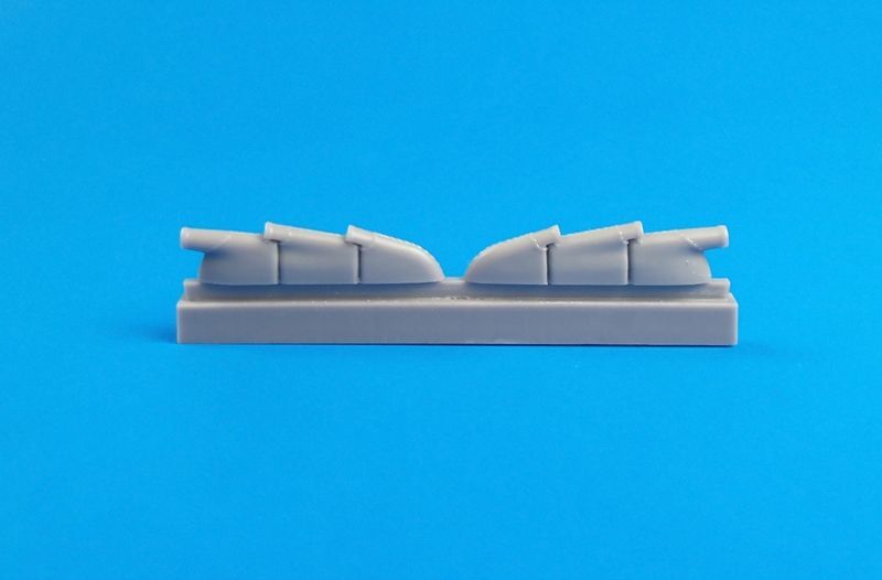 Cmk 129-Q48265 - 1:48 Hurricane Mk.I-Exhausts(Triple EjectorTy - New
