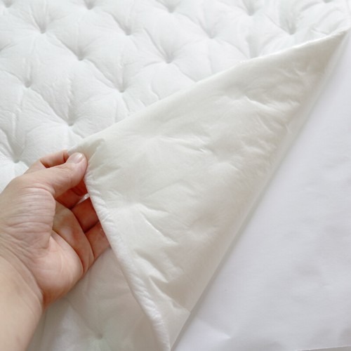 White Acoustic Sound Absorbing Dampening Foam / Adhesive backing 0.5M x 0.8M