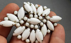 Vtg Fabulous Silver tone White Milk Glass Brooch Pin (A34) — photo 4
