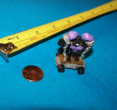 Savage Mondo Blitzer ''Aping Wound'' Vintage 1991 Kenner Micro