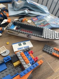 LEGO CITY: Heavy-duty Rescue Helicopter 60166 + Other Sets ? Parts Lot