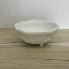 Vintage Mckee Toltec 3 Footed Milk Glass Bowl 7 in