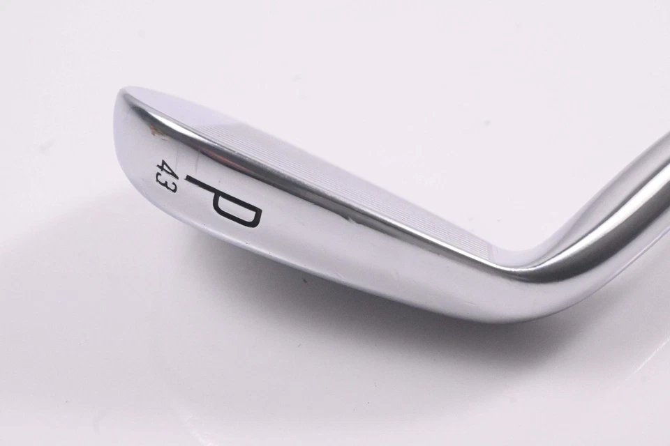 Titleist T200 2023 Pitching Wedge / 43 Degree / Senior Flex Tensei AV Red AM(2) - Image 3 of 4