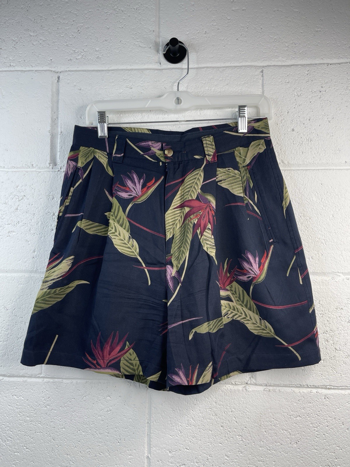 Tommy Bahama Women’s 100% Silk Tropical Floral Print Hawaiian Beach Shorts Sz 10