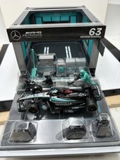 2024 63 George Russell Paddock AMG PETRON 1/43 Bburago Formula 1 F1 Diecast Pit