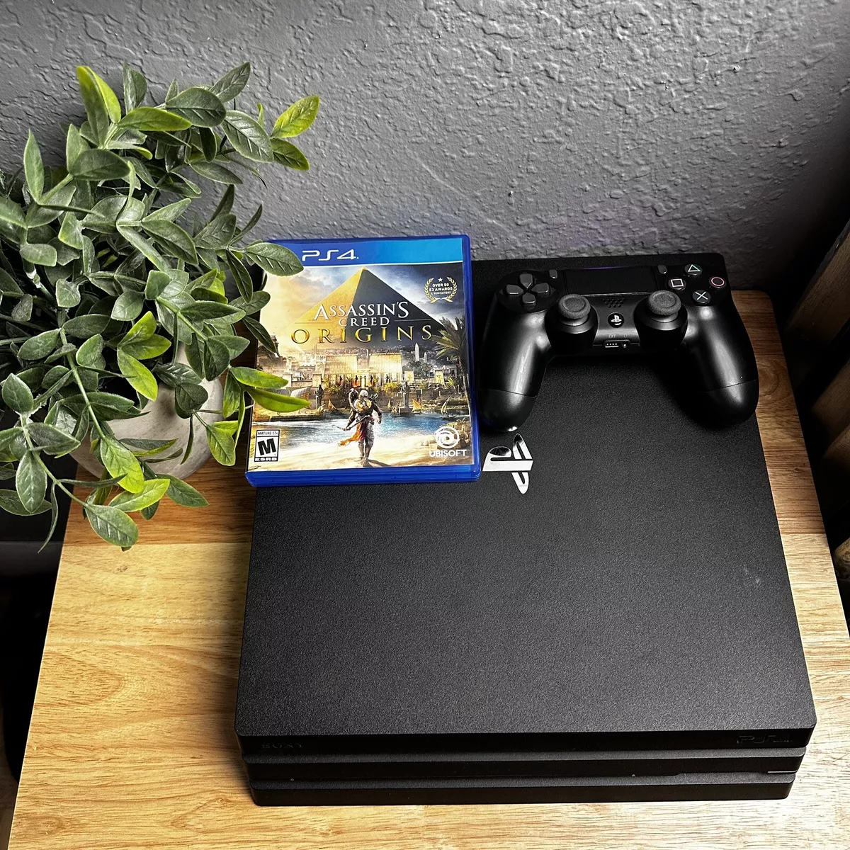  PlayStation 4 Pro 1TB Console : Video Games