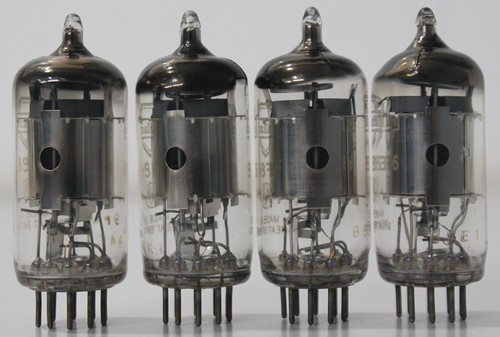 EF86 Mullard "O" Getter Made in Gt.Britain Amplitrex Tested Qty 2 Match Pair - Picture 4 of 14