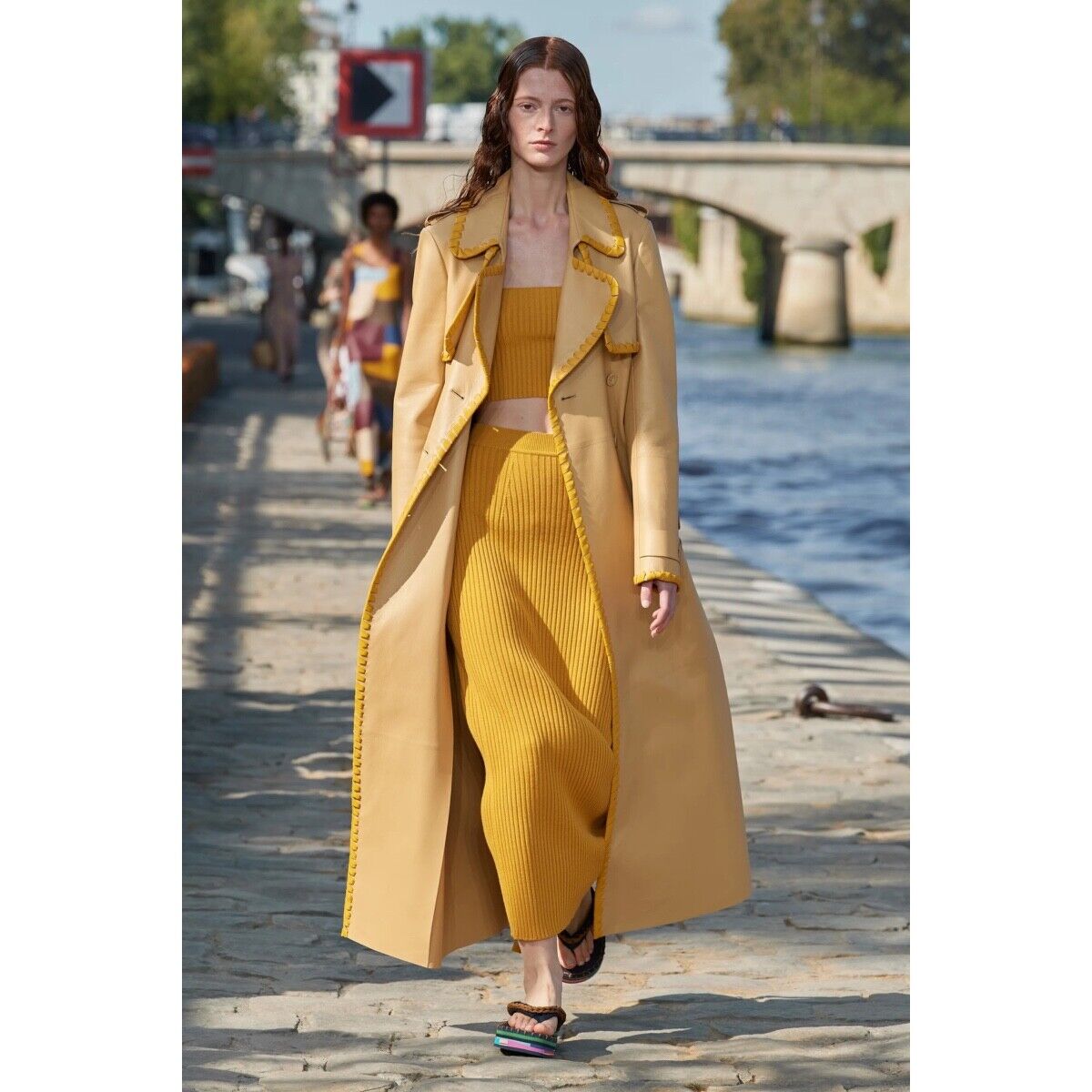 70883 auth CHLOE beige & mustard leather 2022 WHIPSTICH 70883 auth CHLOE beige & mustard leather 2022 WHIPSTICH