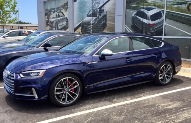 ScratchesHappen Touch Up Paint Kit For Audi Navarra Blue Metallic (LX5H/2D) - Exact Match Scratch Repair - View #6