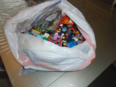 LEGO & MAYBE OTHER BRANDS BULK MIXED PIECES TONS OF STUFF ROUGHLY 7-10 POUNDS