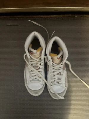 Size 5 - Nike Blazer '77 Vintage Mid White Pink Oxford W