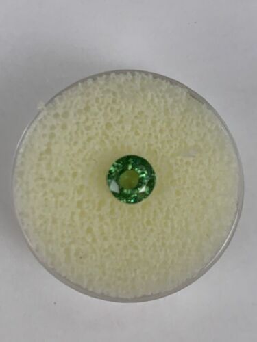 Demantoid Garnet 1.34 ct Rounds 5.70 mm m480