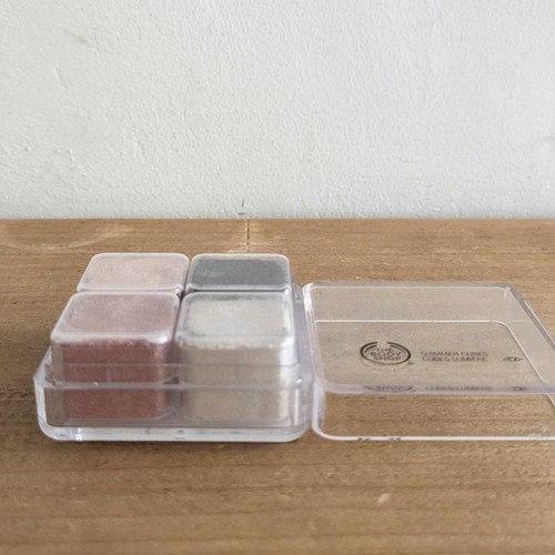 The Body Shop Shimmer Cubes Palette 21 Eyeshadow Discontinued - Picture 2 of 3