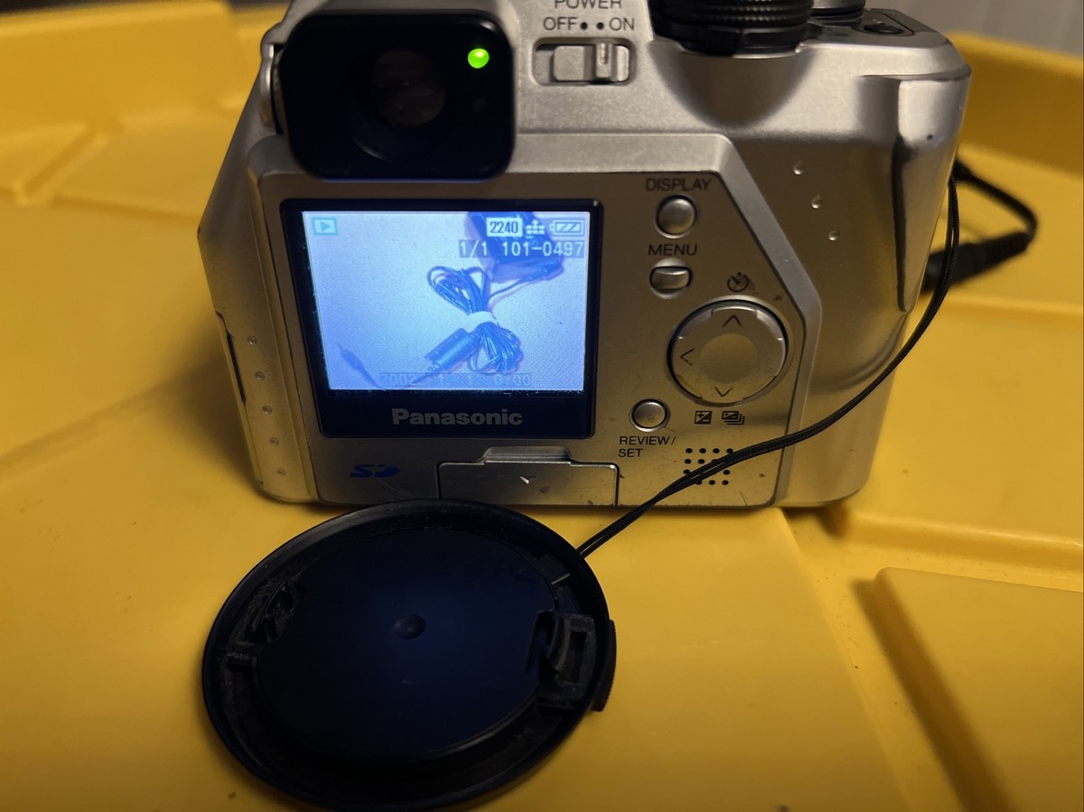 Panasonic Lumix DMC - LC40, Leica Lenses, Original Power