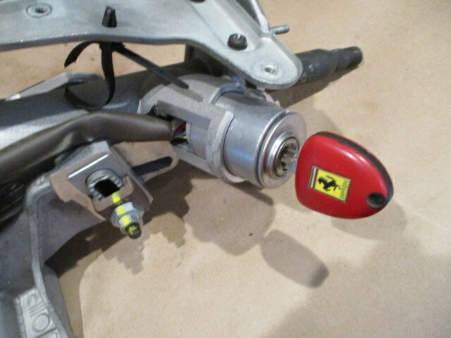 Ferrari 430 - Steering Column with Key - P/N 197702