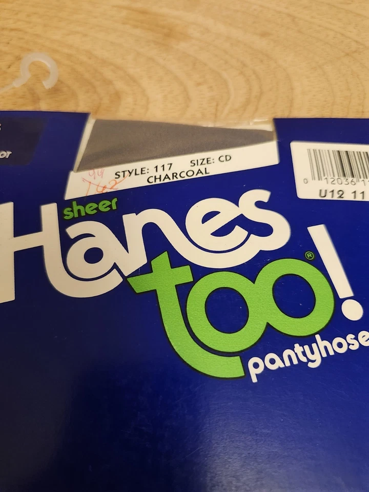 Pantimedias Hanes Too transparentes vintage nuevas de colección sandalia carbón talla C-D estilo 117  Foto 3 de 4