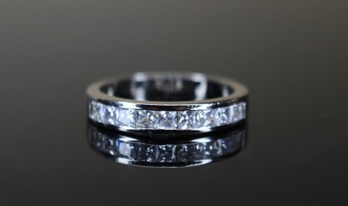 Estate Sale: 1.50ctw Lab Sim Diamonds GENUINE 925 Sterling Silver Ring Size 7