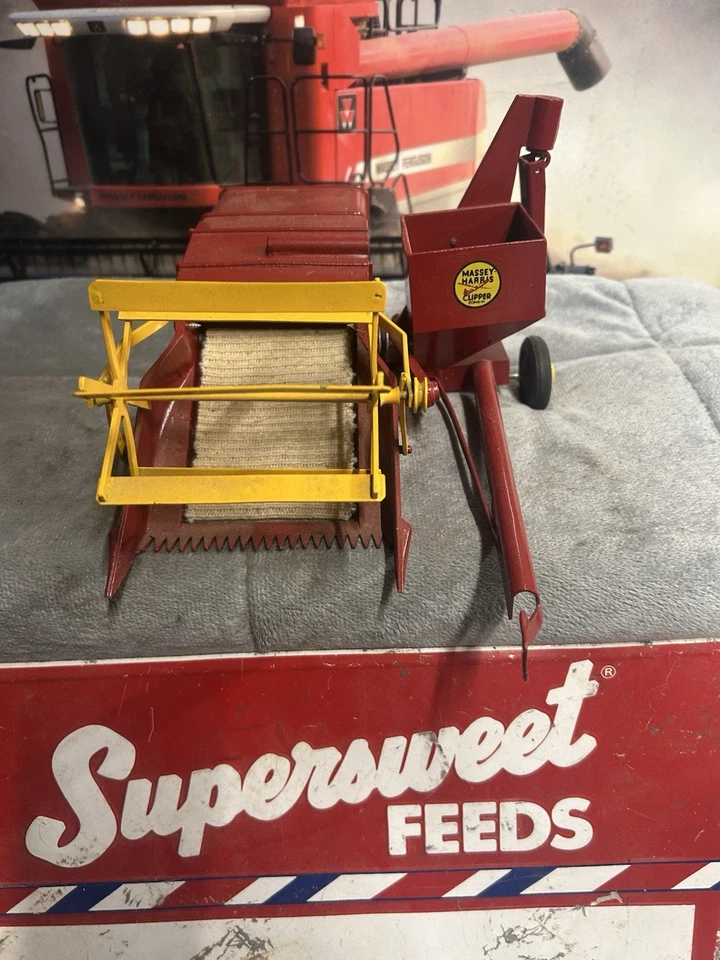 Vintage Lincoln Toys Massey Harris Red Clipper Combine Restored, As Is - Image 3 of 4