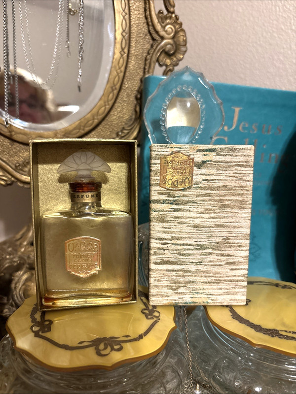 Antique French Poppy Perfume Bottle w/box U D’OR written as “U/.DOR” or U/'Dor