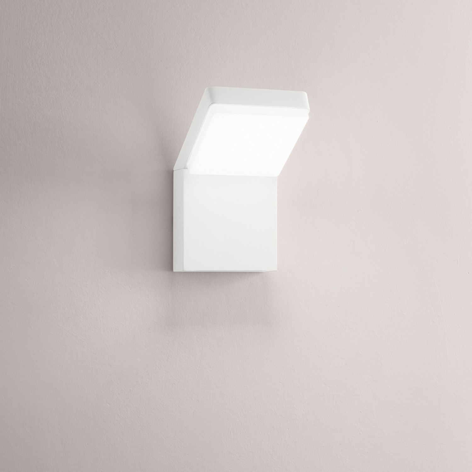 Applique Esterno Moderna Piega Alluminio Bianco Led 20W Dimmerabile Ip65 - 1
