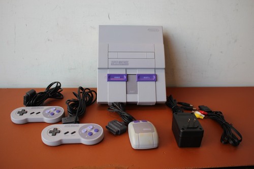 Super Nintendo Entertainment System SNS-001 Console w/Two Controllers & Mouse - Picture 13 of 13