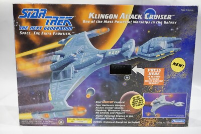 Klingon Attack Cruiser WORKS Star Trek TNG Next Generation Playmates BRAND NEW!!
