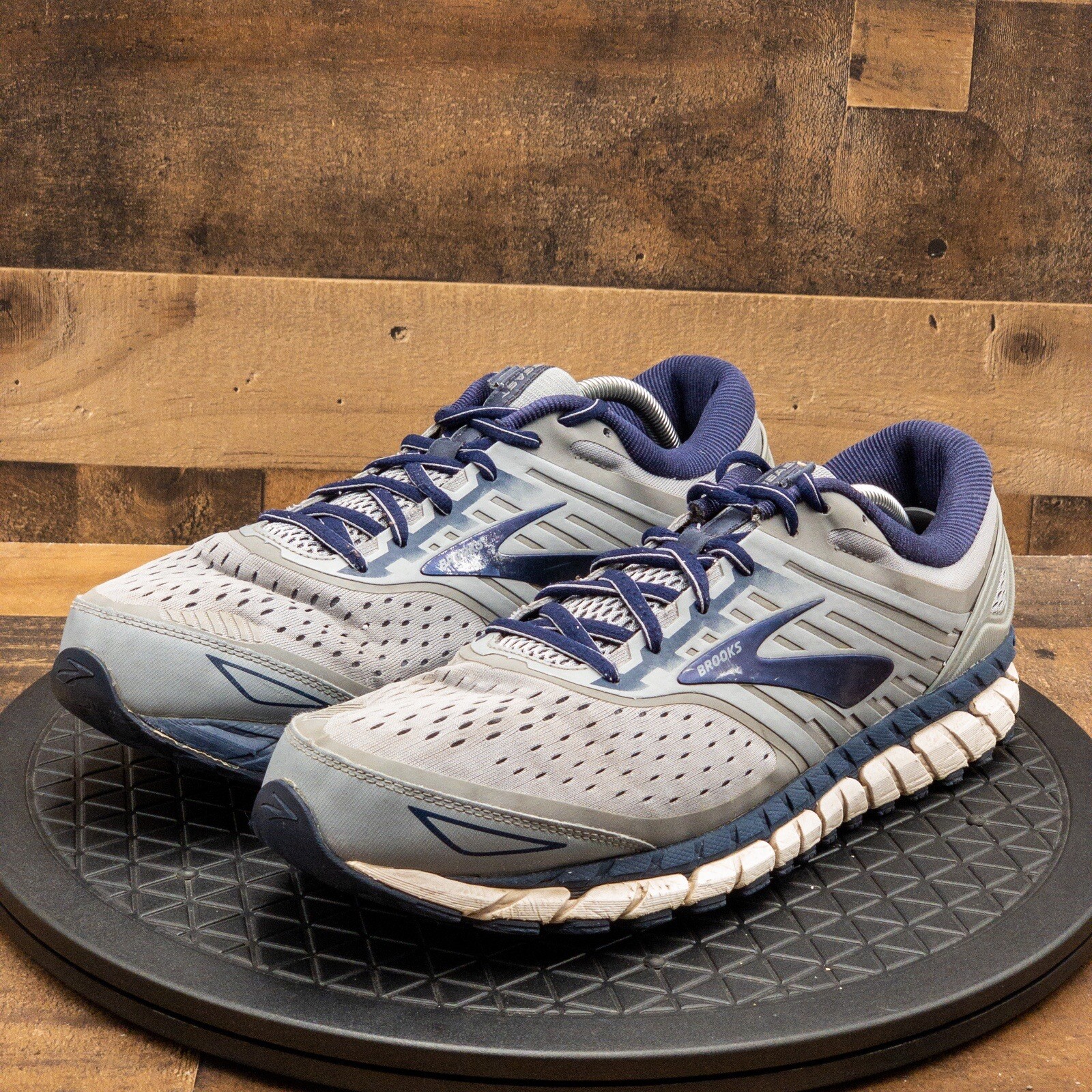 brooks beast 18