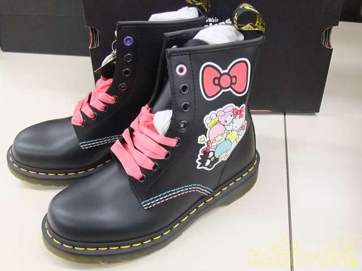 Dr Martens Hello Kitty & Friends 60th Anniversary Limited Edition 