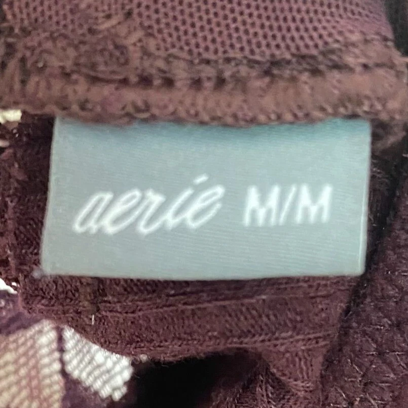 Bralette de encaje Aerie Borgoña M tejido acanalado suave forrado coqueta capas top Foto 3 de 4