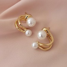 14k Gold Simple Design Pearl Stud Earrings