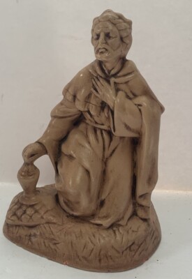 ATLANTIC/HOLLAND MOLD Nativity Kneeling King Replacement Piece Ceramic Vintage