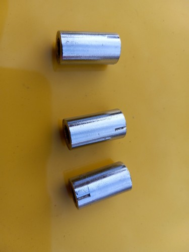 2000 Lexus RX30- ES300 Engine Cover Fasteners 1997-2007 Lexus Toyota Sienna - Picture 2 of 3