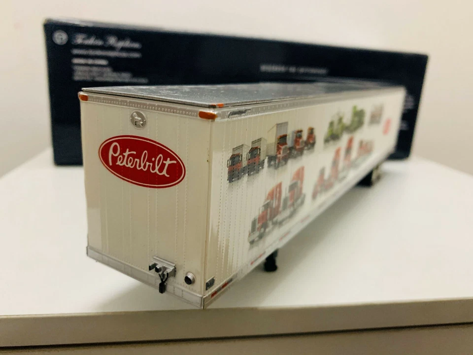 Tonkin Replicas DieCast Model Truck Peterbilt Container 1:53 Scale Metal Truck - Image 3 of 4