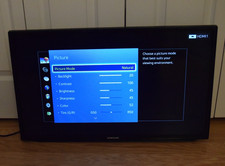 Samsung UN32H5203AF 32” Full HD Smart LED TV 1080p Wi-Fi, HDMI W/ REMOTE CONTROL