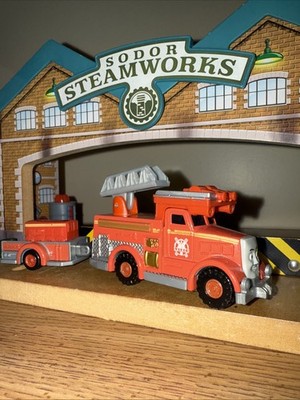 FLYNN ! THOMAS FRIENDS TRAIN !  TAKE  ALONG N PLAY DIECAST 2012 SODOR FIRE TRUCK