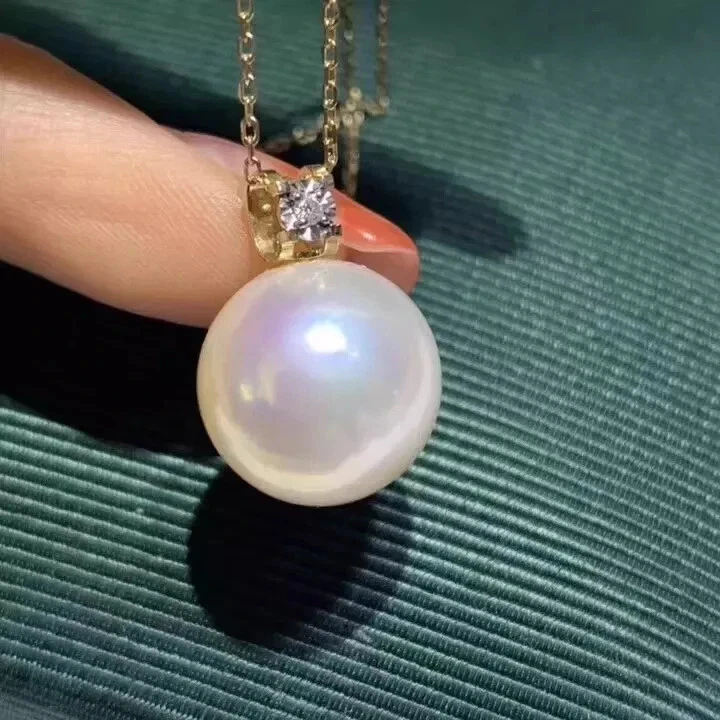 HUGE AAAA 11-12 mm South Sea Round White Pearl Pendant Necklace 18K Yellow Gold - Image 3 of 3